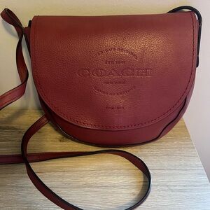 COACH Hudson Pebbled Leather Saddle Crossbody- like new!